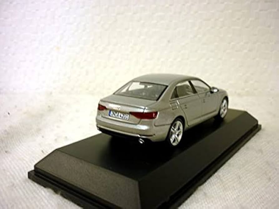 Audi A4 Avant ミニカー シルバー Amazon | ミニカー 1/43 アウディ A4 アバント シルバー
